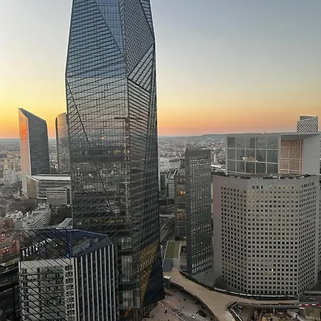 Apartment Jacuzzi, Paris La Defense, 40th Floor